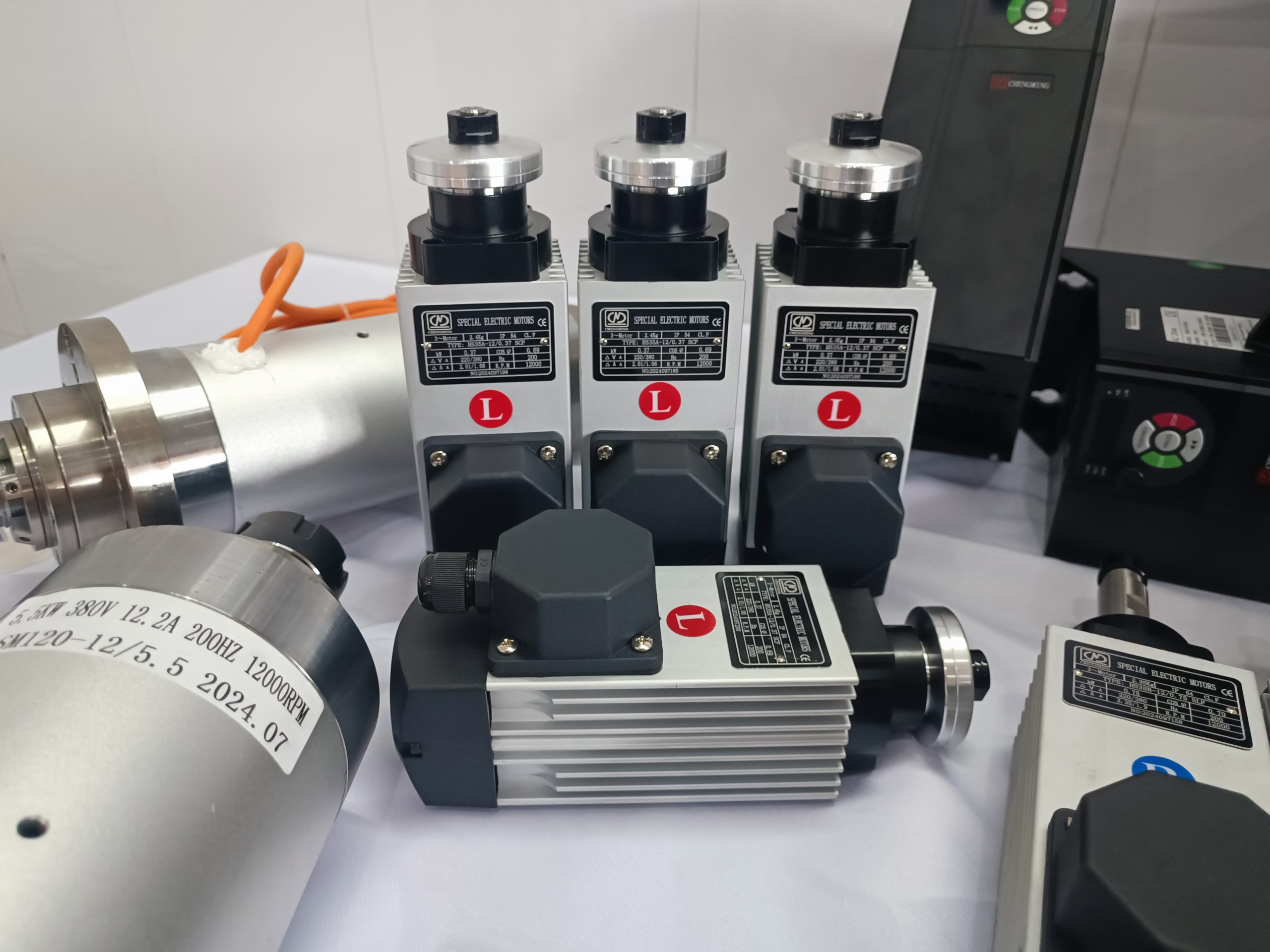 Các Loại Động Cơ Cao Tốc Phổ Biến Tại Bến Cát